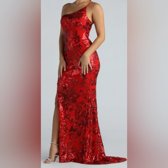 Windsor Dresses & Skirts - Women's dress by Windsor